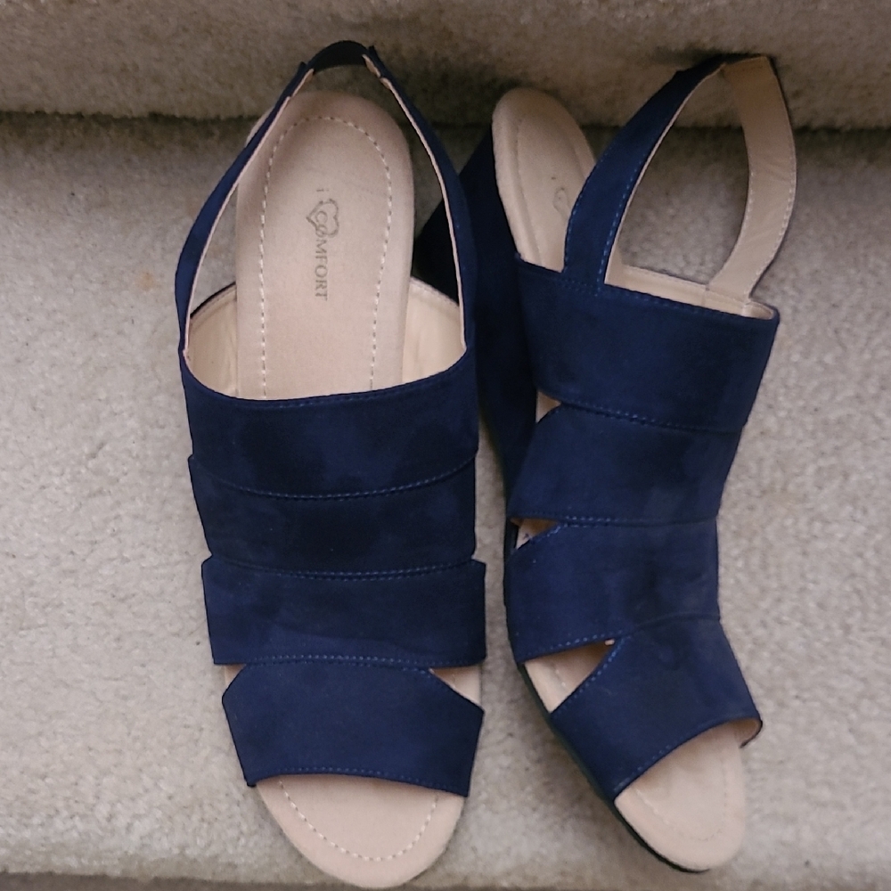 Blue Sandals with Strappy Design and Comfortable Footbed